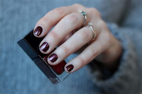 reviews of Cosmic Night, a Givenchy Le Vernis @ blushgarden